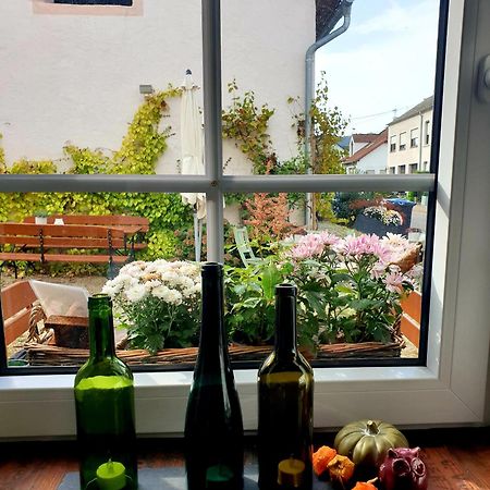 Zur Alten Rebe Ferienhaus Und Weingut Konz Exteriör bild