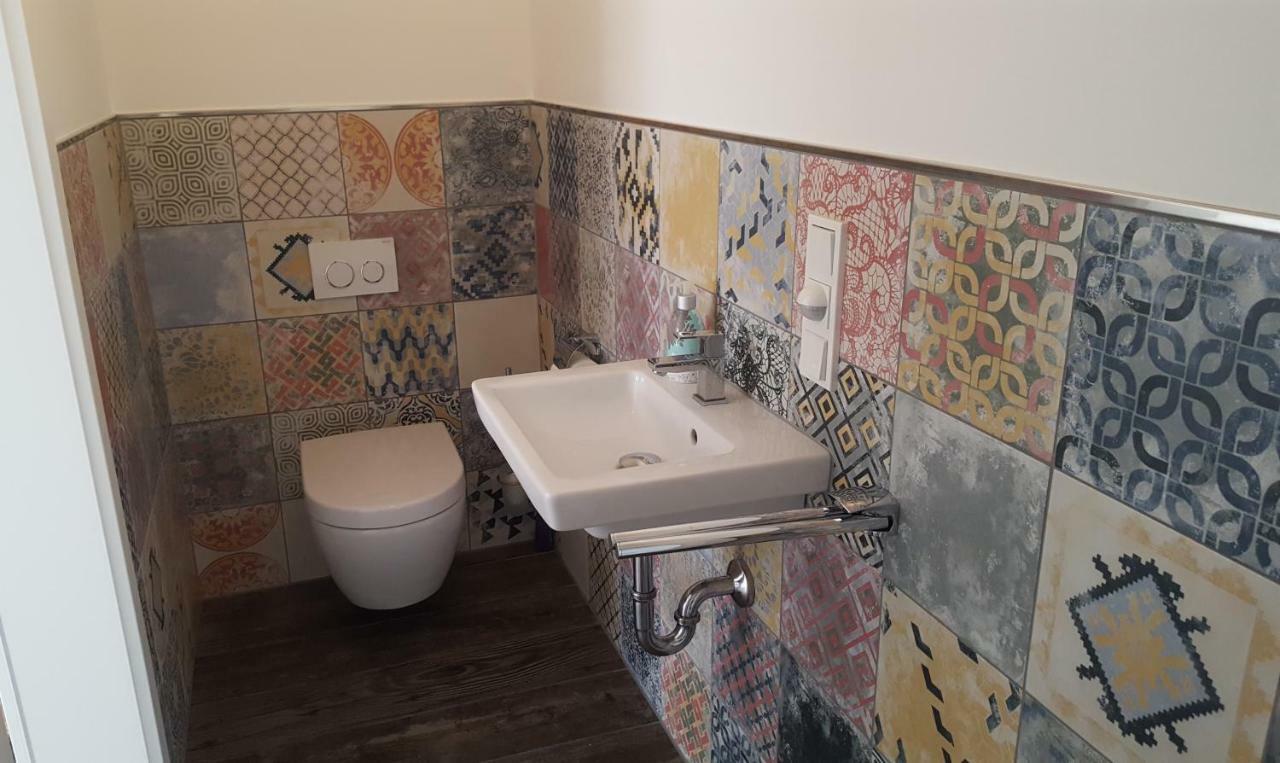 Zur Alten Rebe Ferienhaus Und Weingut Konz Exteriör bild