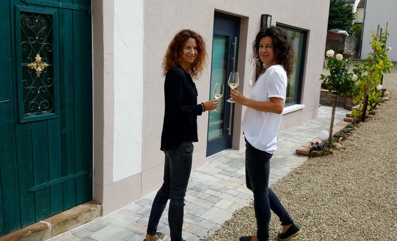 Zur Alten Rebe Ferienhaus Und Weingut Konz Exteriör bild