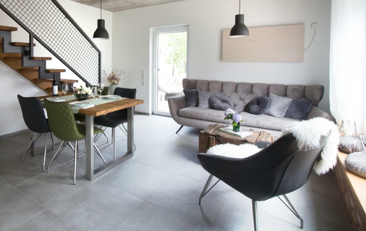 Zur Alten Rebe Ferienhaus Und Weingut Konz Exteriör bild