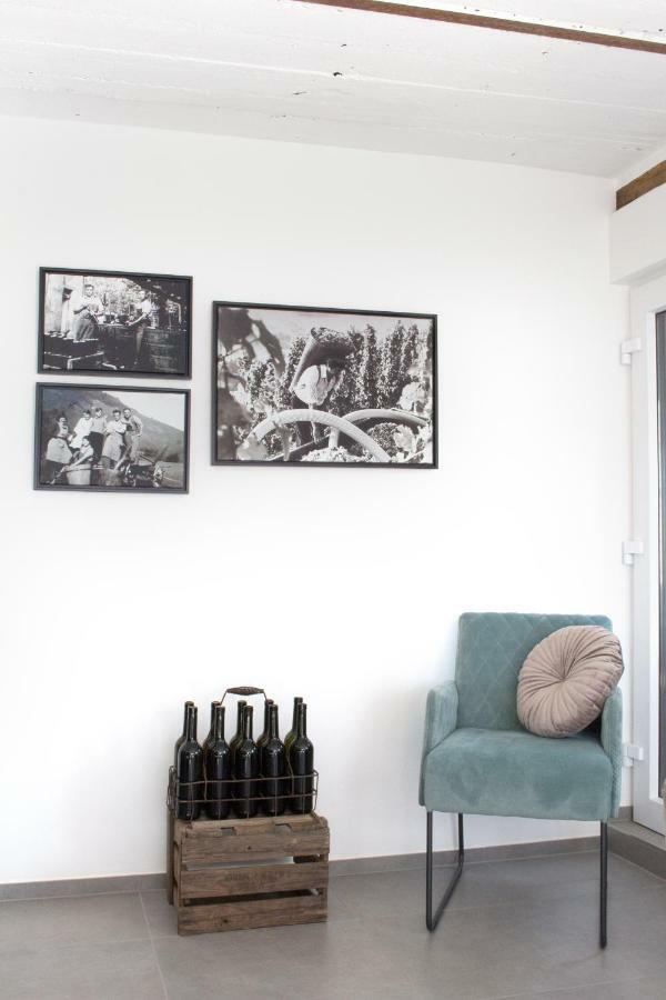 Zur Alten Rebe Ferienhaus Und Weingut Konz Exteriör bild