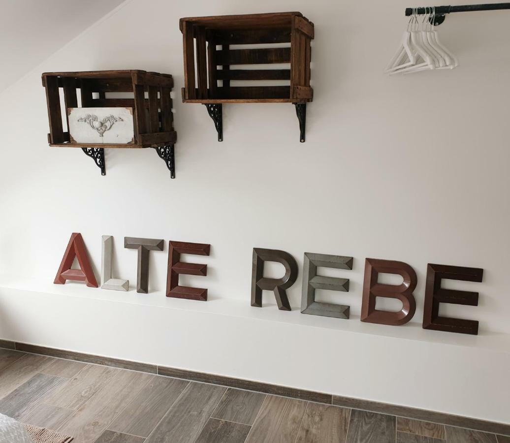Zur Alten Rebe Ferienhaus Und Weingut Konz Exteriör bild